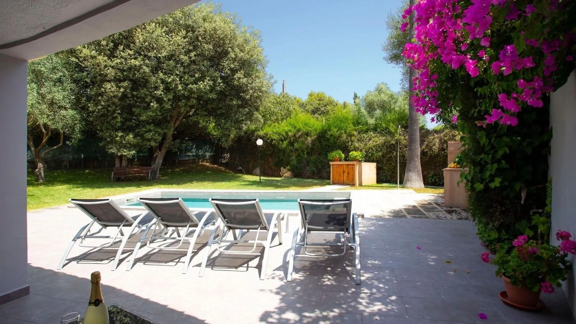 Holiday home Klimatisiertes Ferienhaus Julieta Mit Pool Crestatx