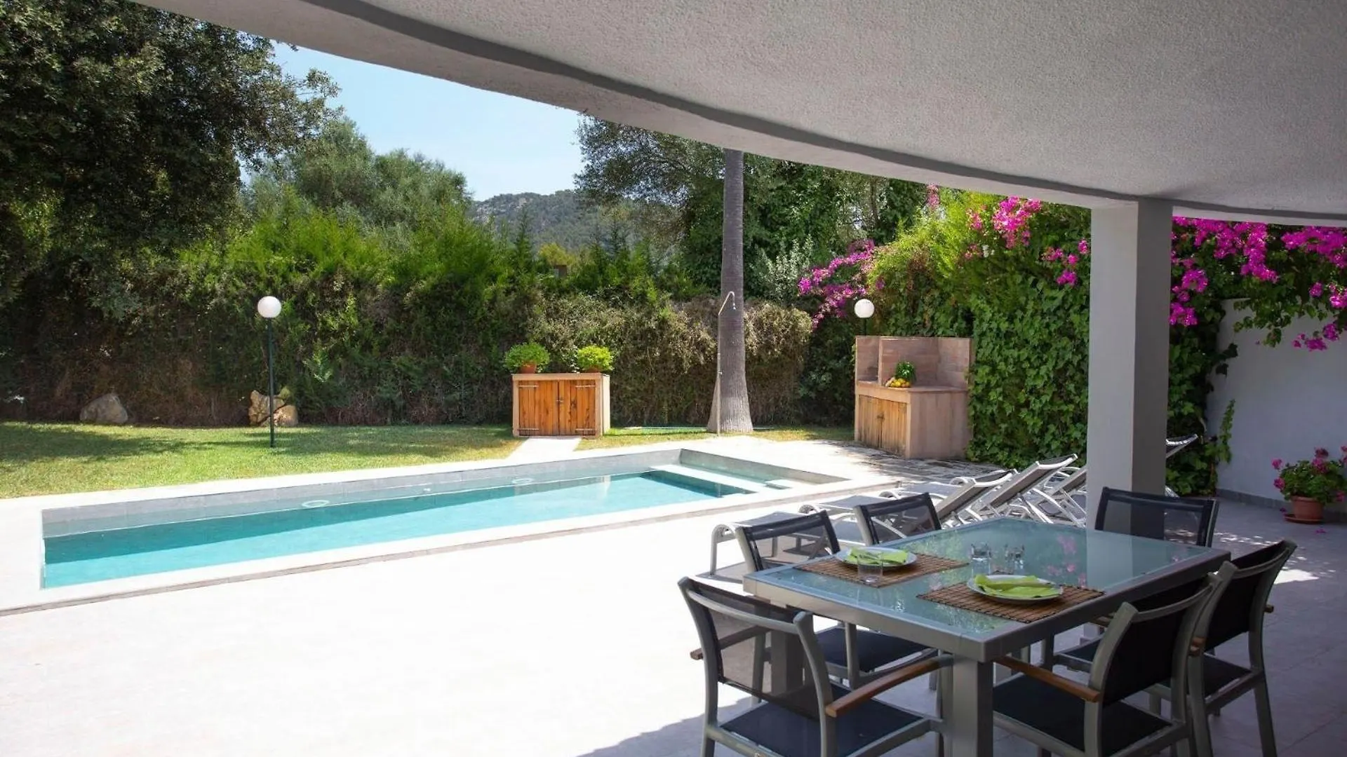 Holiday home Klimatisiertes Ferienhaus Julieta Mit Pool Crestatx